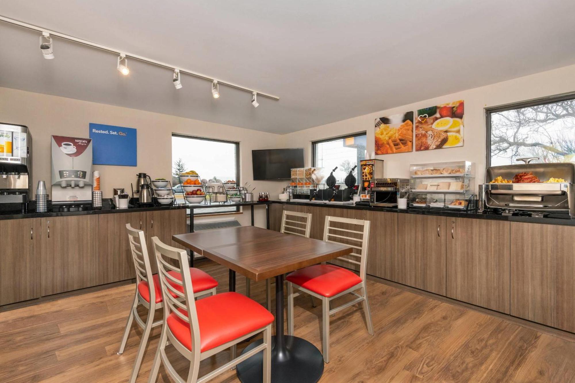 Comfort Inn Оттава Экстерьер фото
